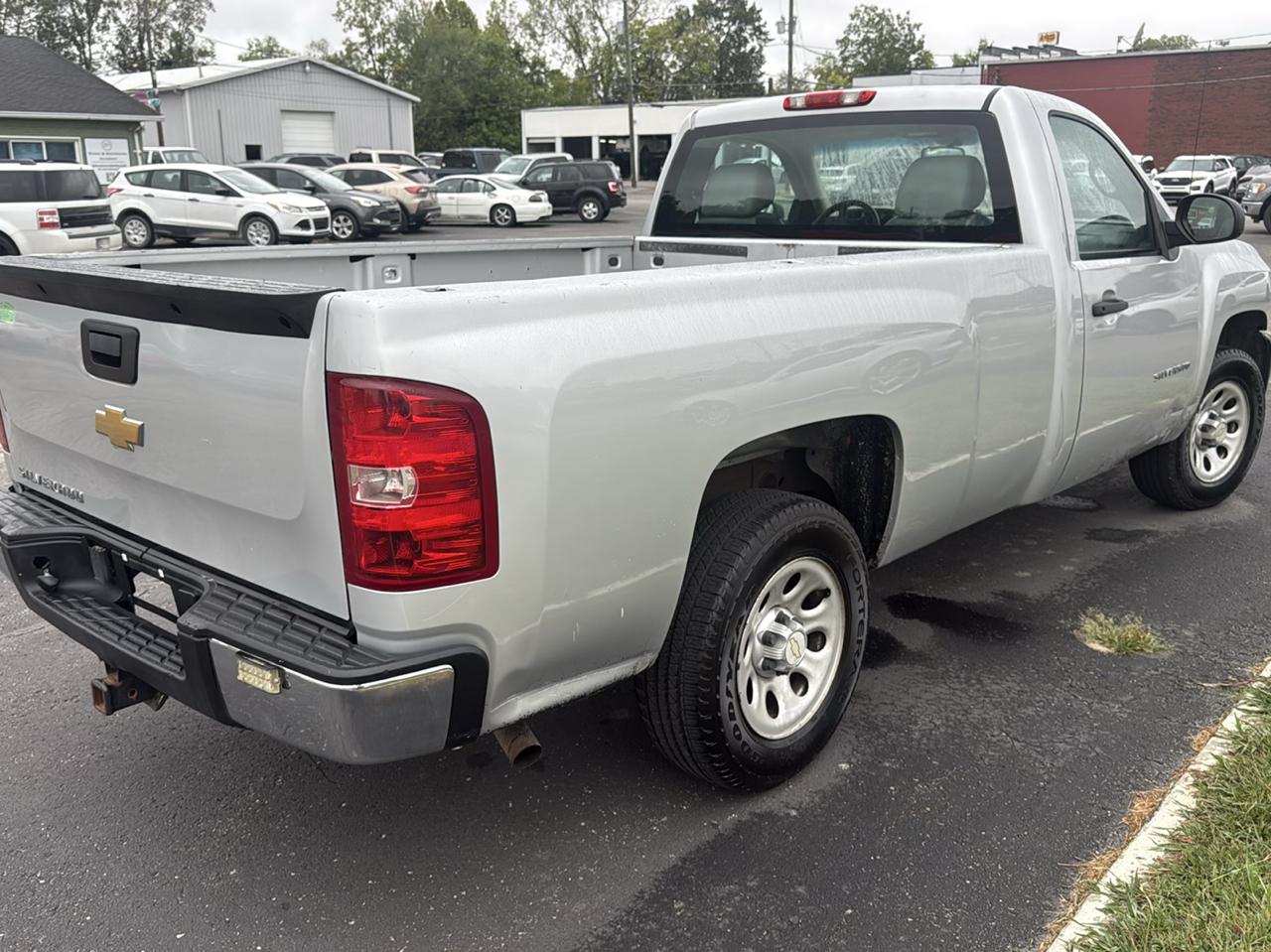 Chevrolet Silverado 1500 2WD Reg Cab 133.0" Work Truck 2008