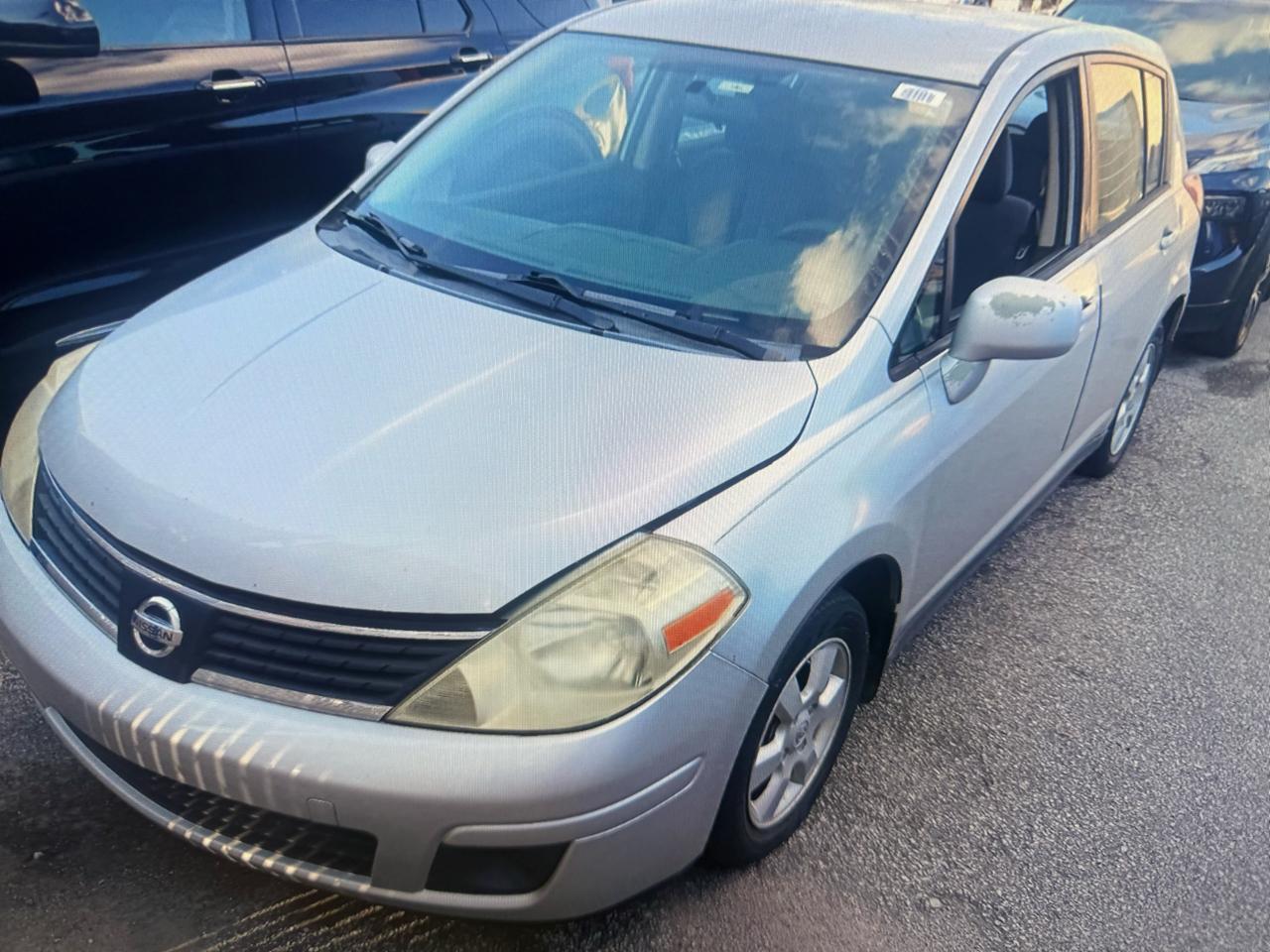 Nissan Versa 5dr HB Auto 1.8 S 2012