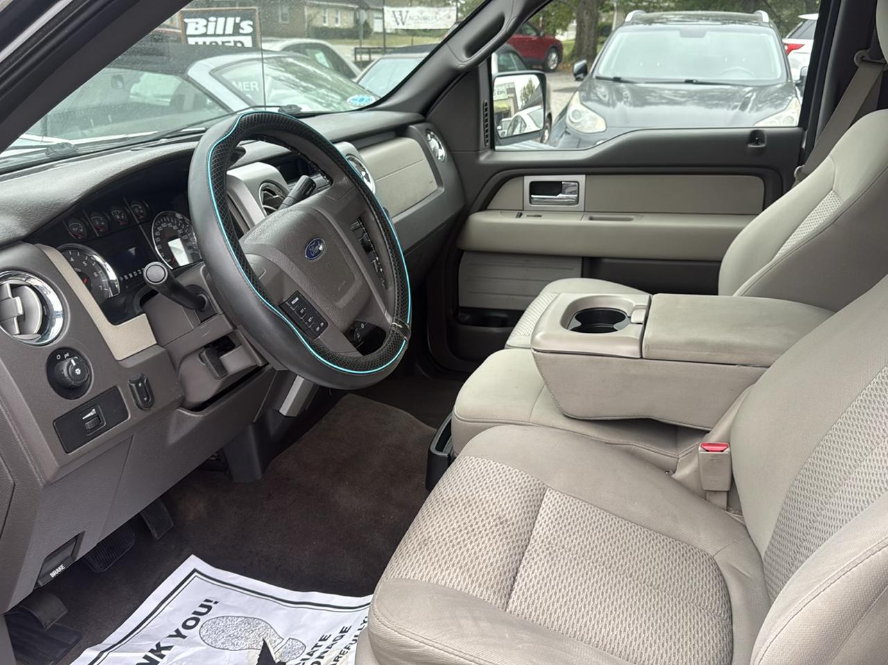 Ford F-150 2WD SuperCrew 145" XLT 2009