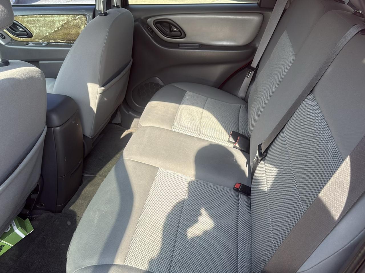Ford Escape 4dr 103" WB 3.0L XLT 2005