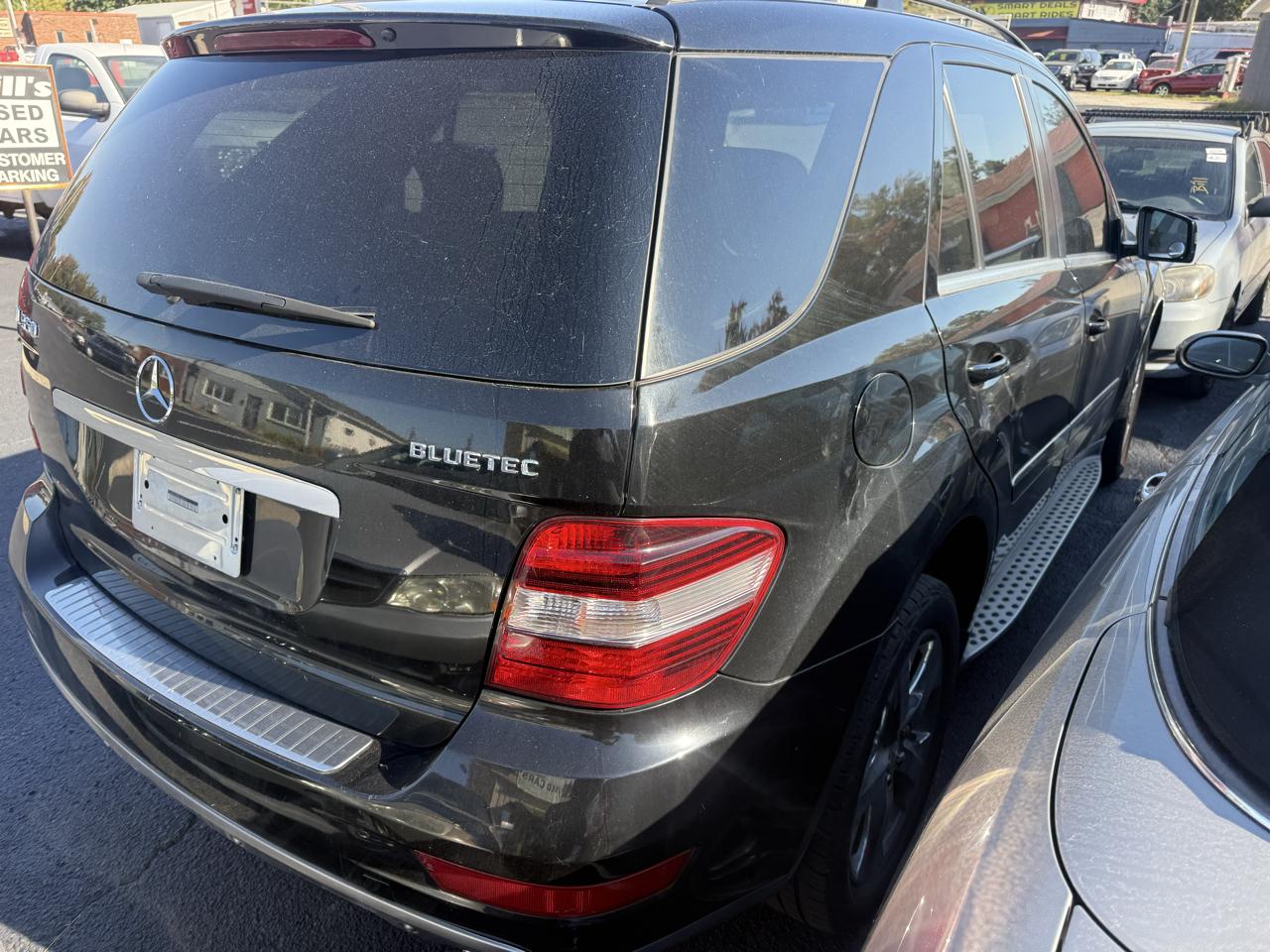 Mercedes-Benz M-Class 4MATIC 4dr ML 350 BlueTEC 2011