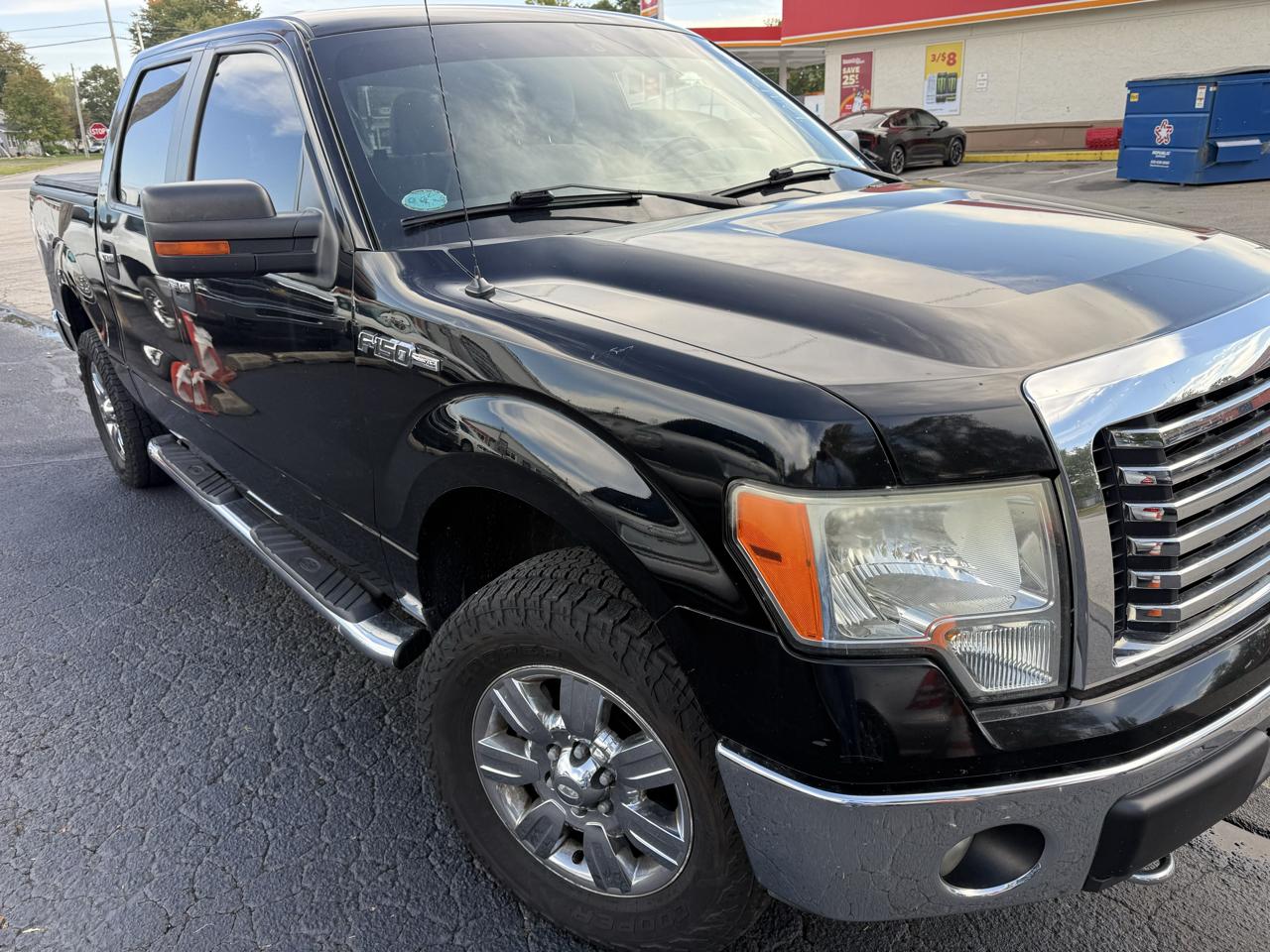 Ford F-150 4WD SuperCrew 145" Platinum 2011