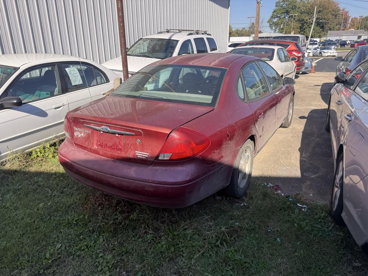 Ford Taurus 4dr Sdn SES Deluxe 2003