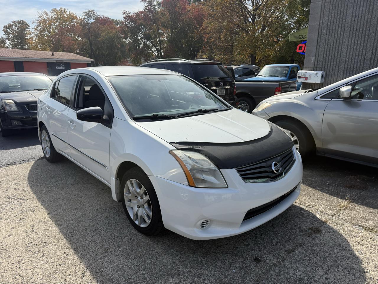 Nissan Sentra 4dr Sdn I4 CVT 2.0 S 2011