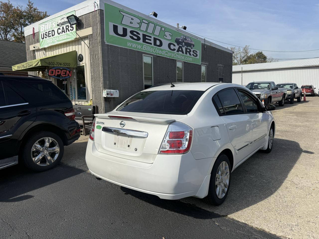 Nissan Sentra 4dr Sdn I4 CVT 2.0 S 2011