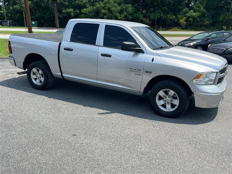 RAM 1500 Classic Tradesman Crew Cab SWB 4WD 2021