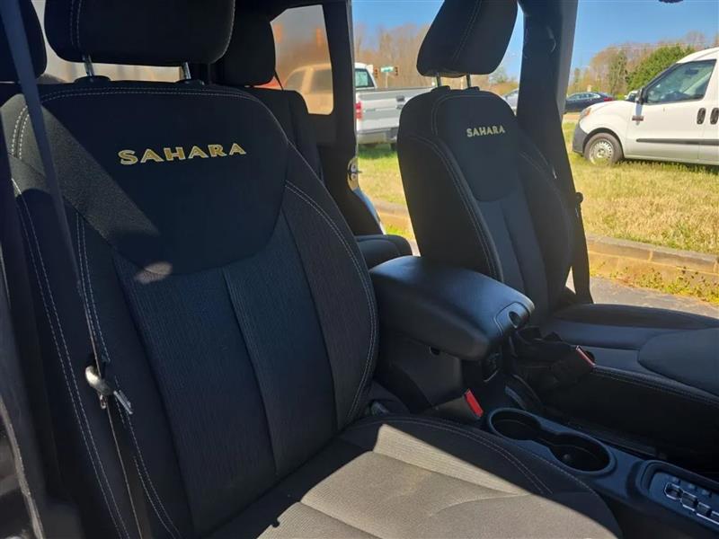 Jeep Wrangler Unlimited Sahara 4WD 2014