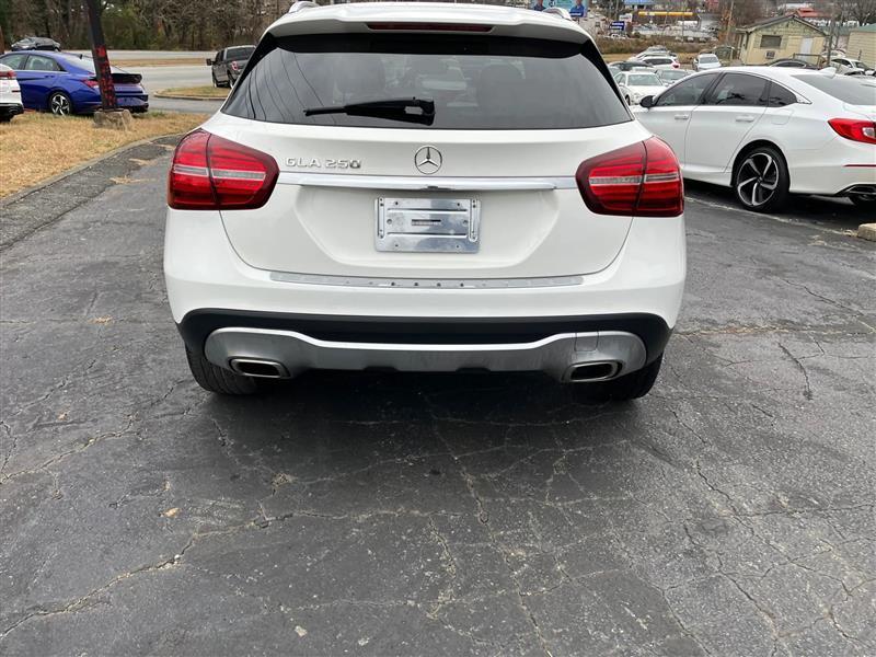Mercedes-Benz GLA-Class GLA250 2018
