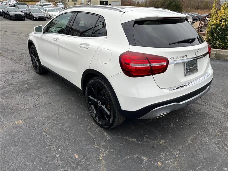 Mercedes-Benz GLA-Class GLA250 2018