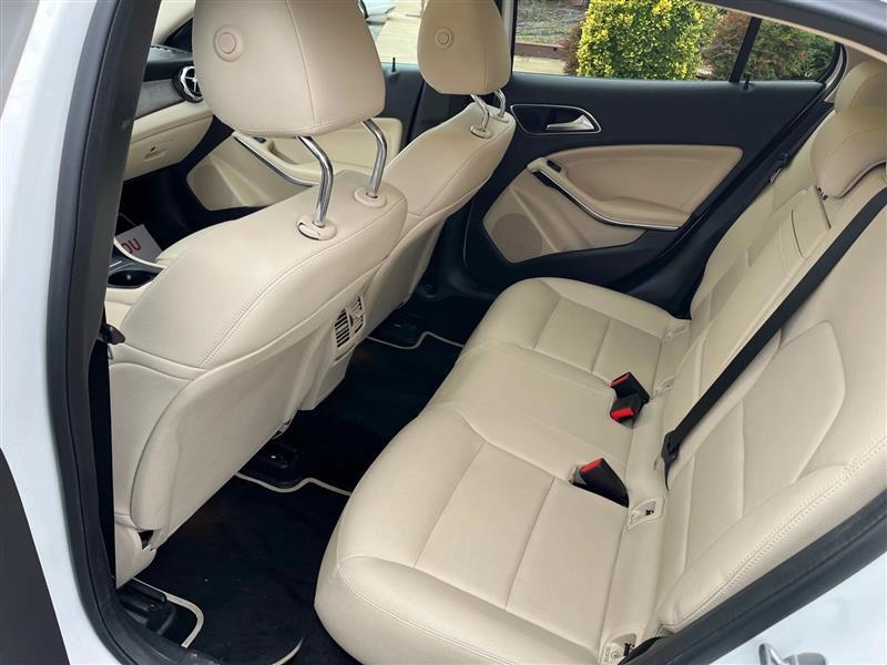 Mercedes-Benz GLA-Class GLA250 2018