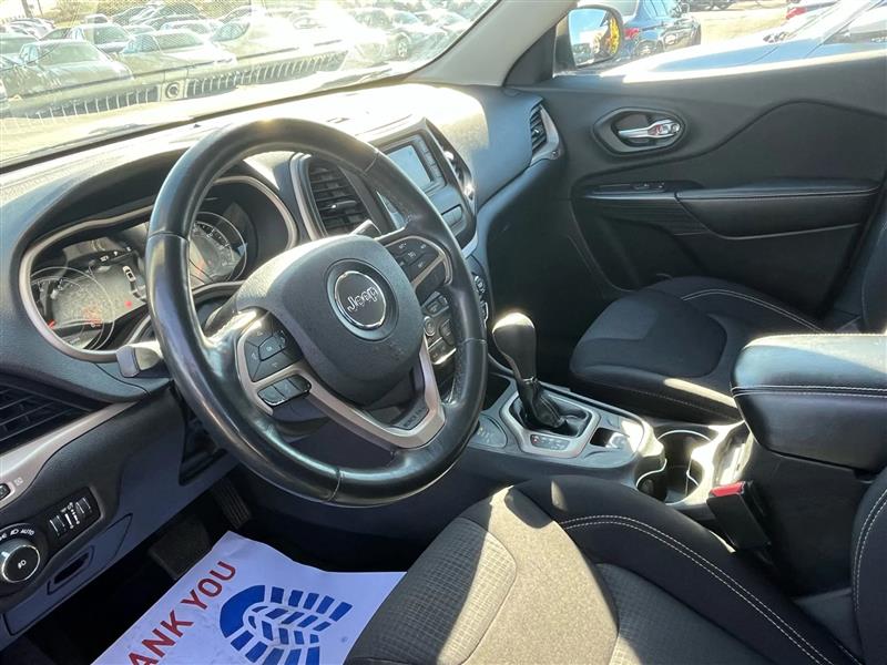 Jeep Cherokee Latitude 4WD 2015