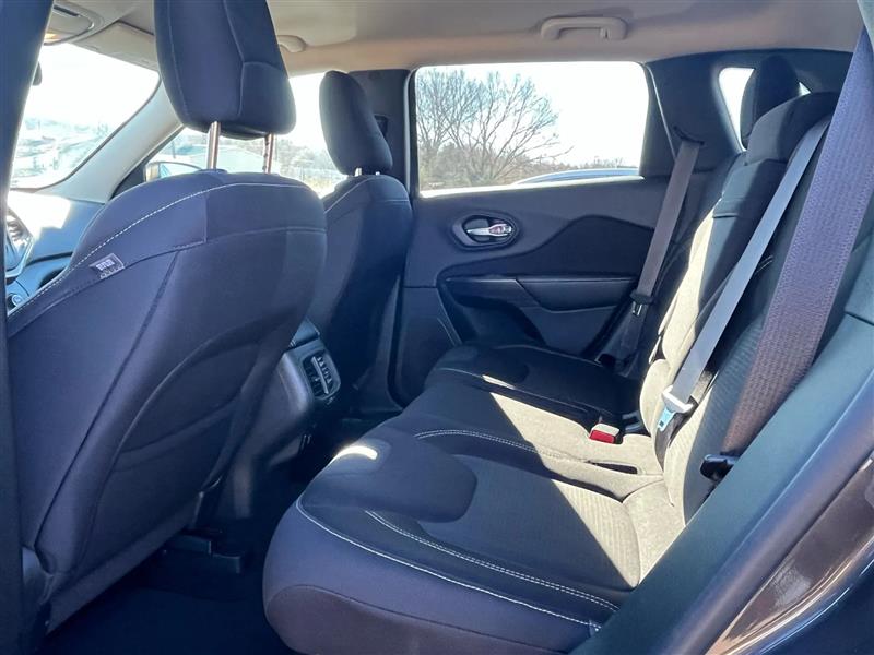 Jeep Cherokee Latitude 4WD 2015