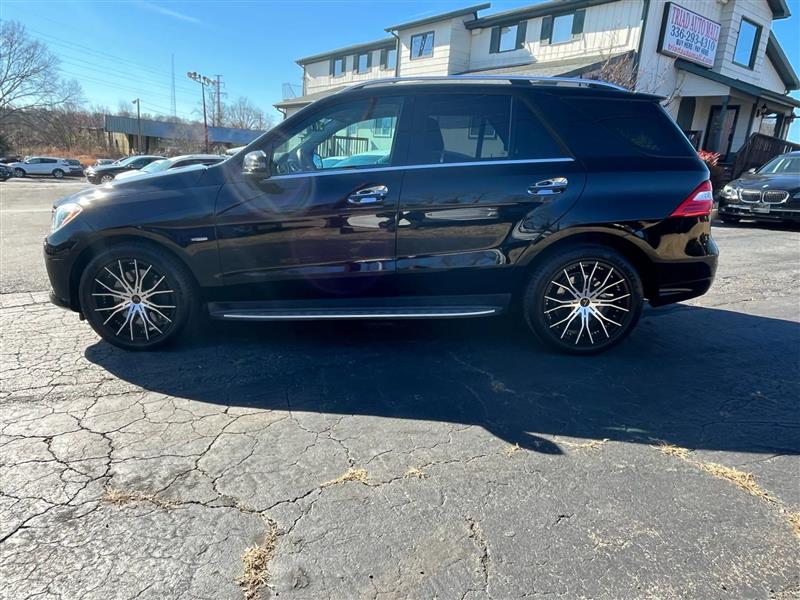 Mercedes-Benz M-Class ML550 2012