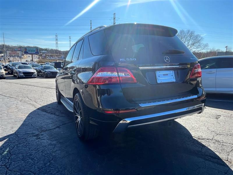 Mercedes-Benz M-Class ML550 2012