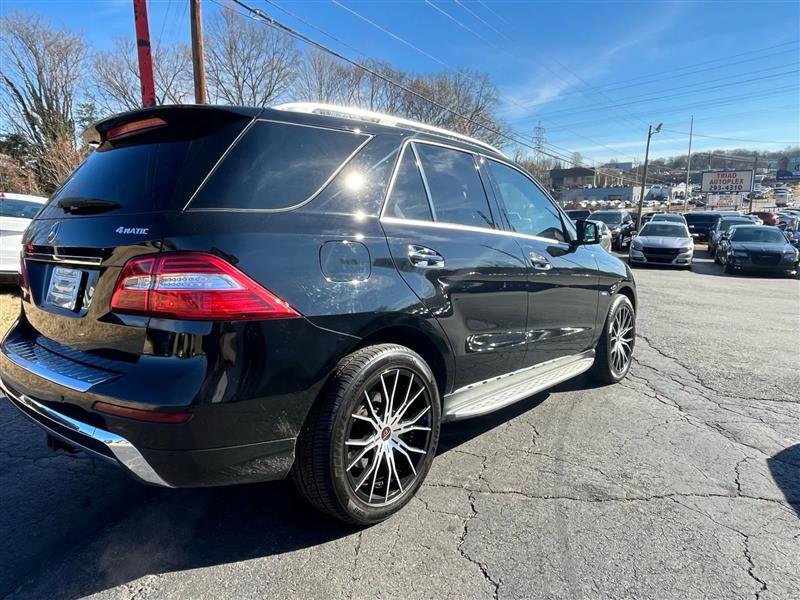 Mercedes-Benz M-Class ML550 2012