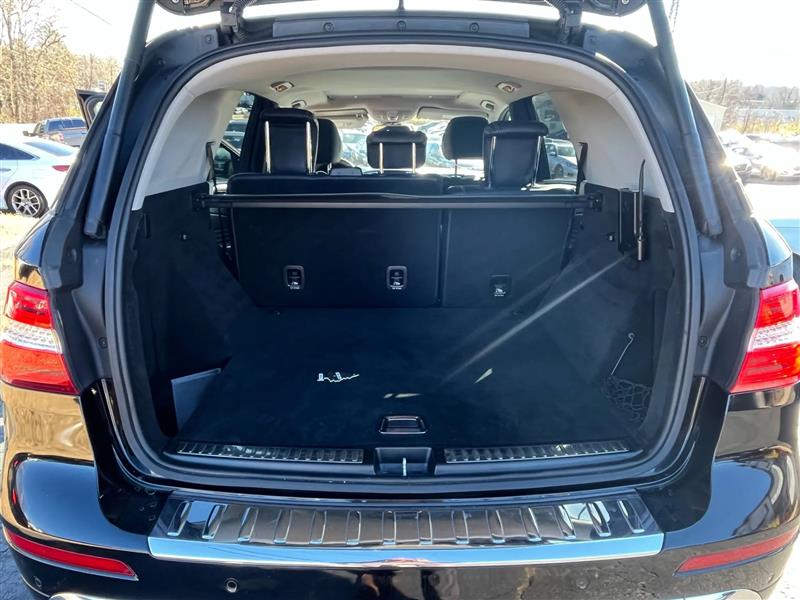 Mercedes-Benz M-Class ML550 2012