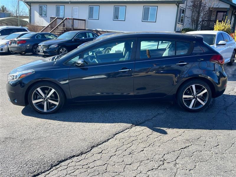 Kia Forte 5-Door EX 2017