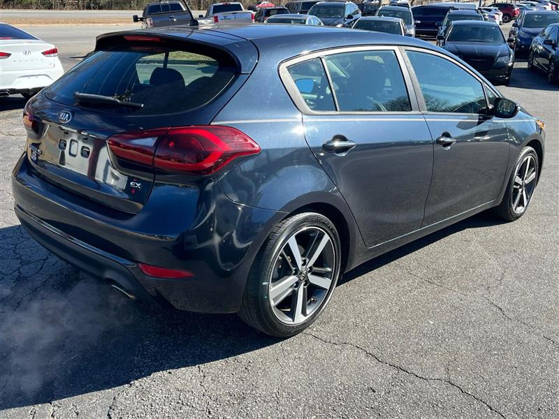 Kia Forte 5-Door EX 2017