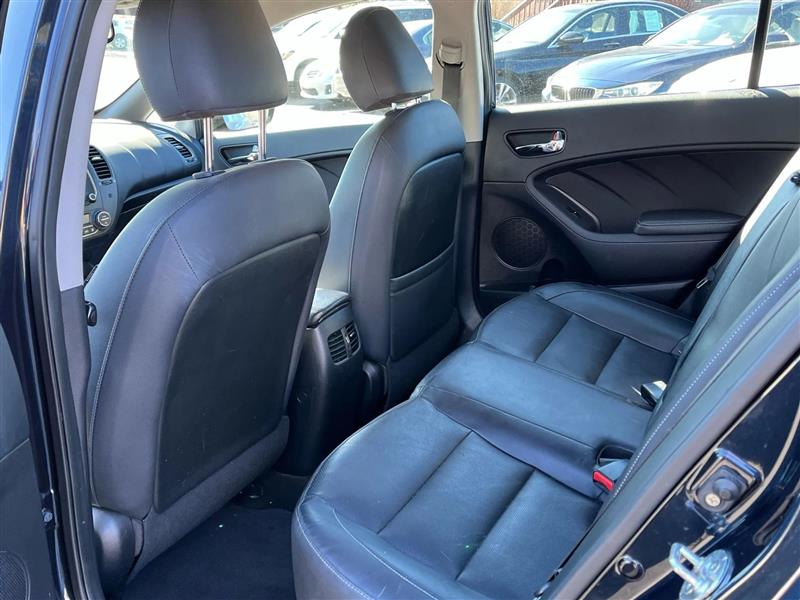 Kia Forte 5-Door EX 2017