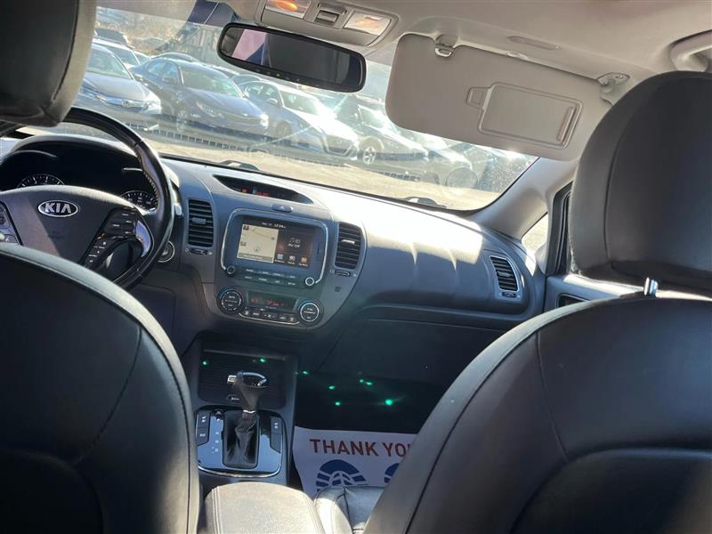 Kia Forte 5-Door EX 2017