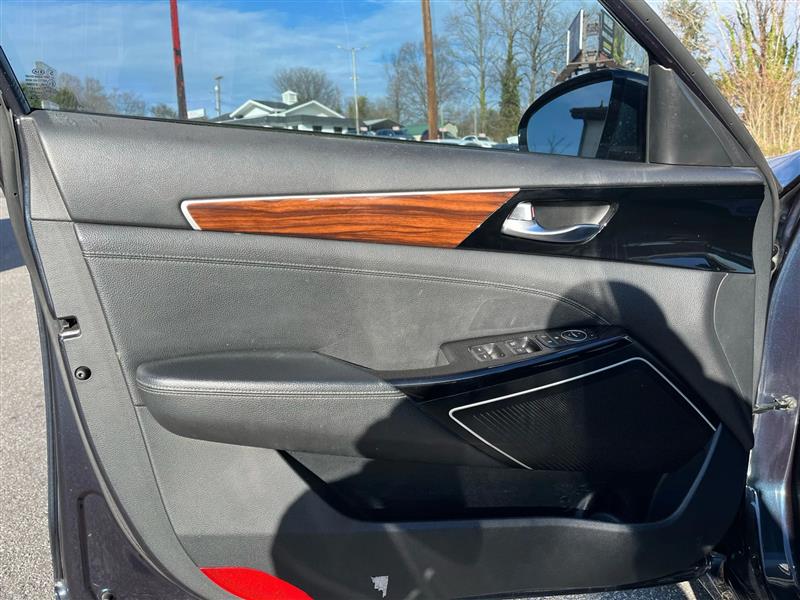 Kia Cadenza Premium 2017