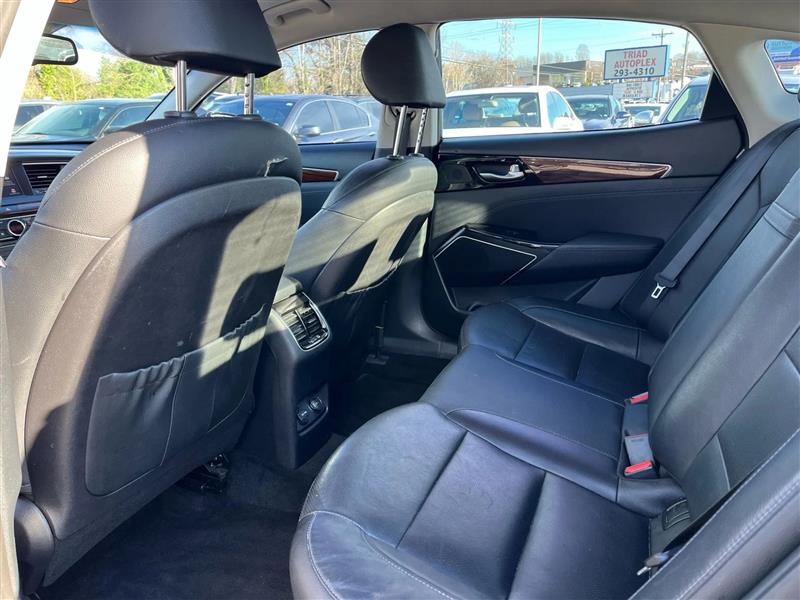 Kia Cadenza Premium 2017