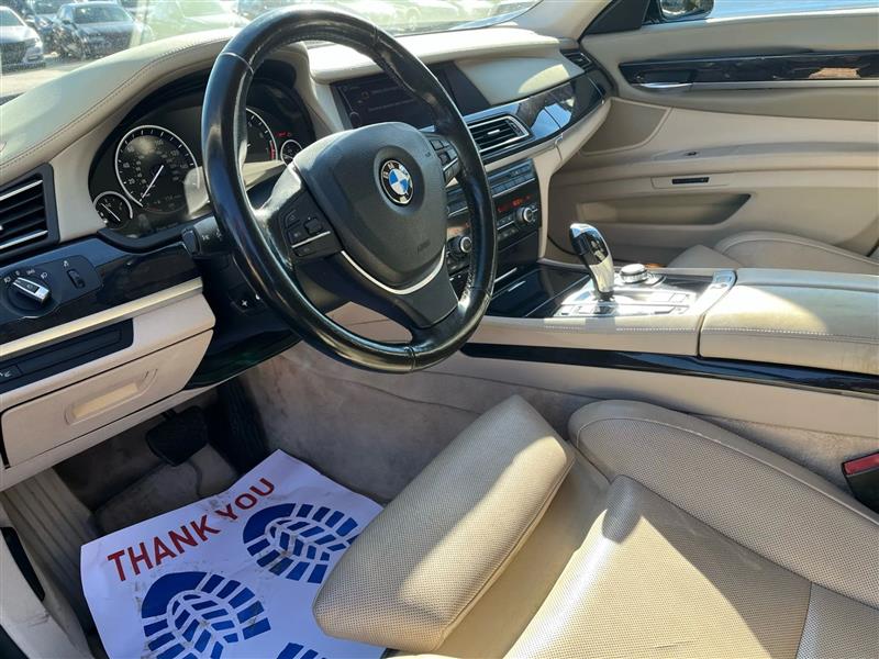 BMW 7-Series 750i 2009