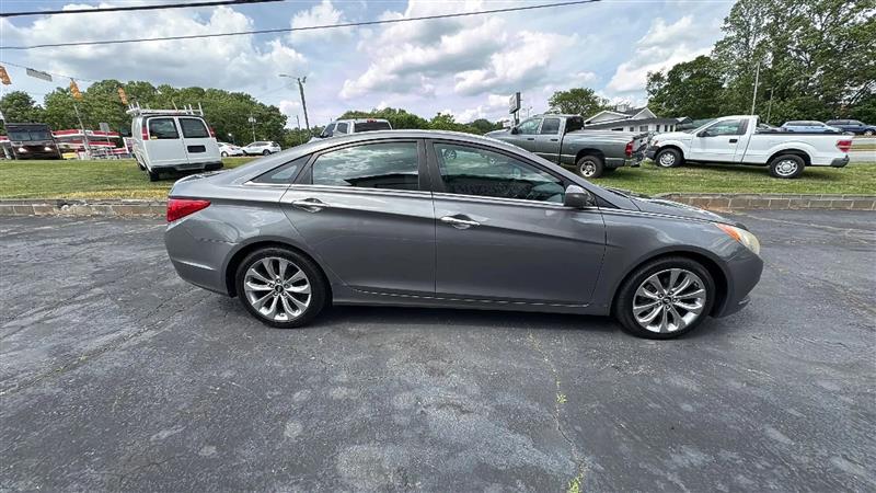 Hyundai Sonata SE Auto 2011