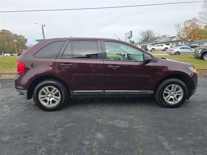 Ford Edge SE FWD 2011