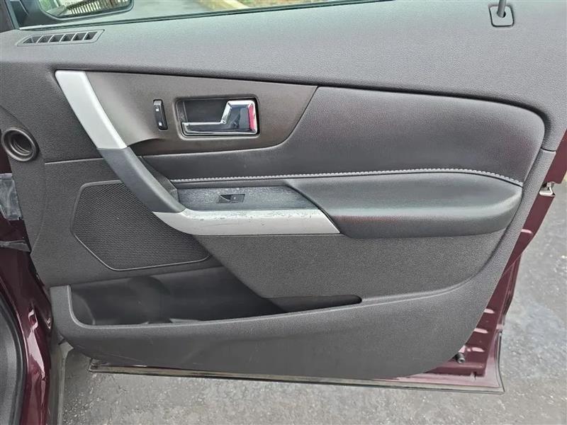 Ford Edge SE FWD 2011