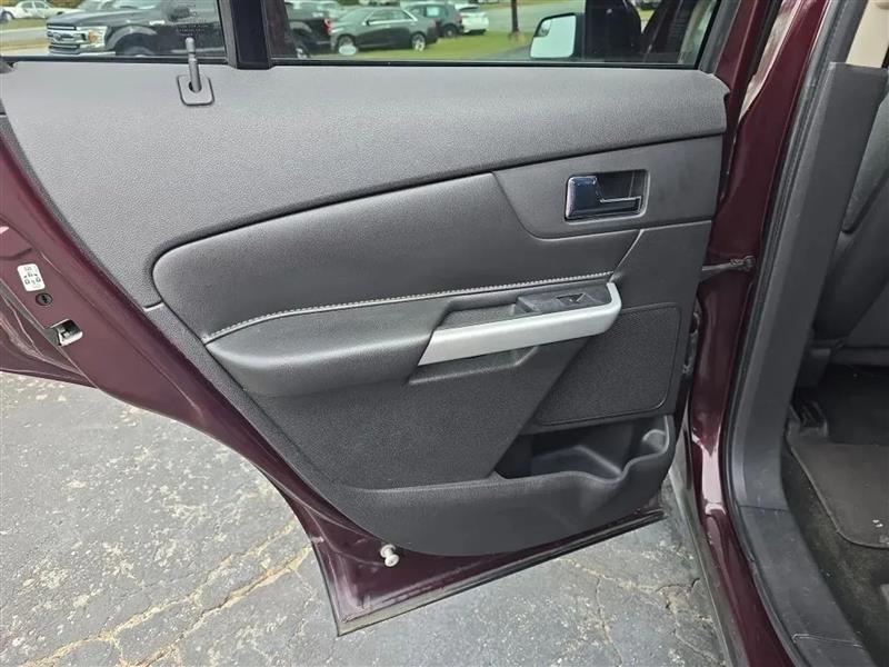 Ford Edge SE FWD 2011