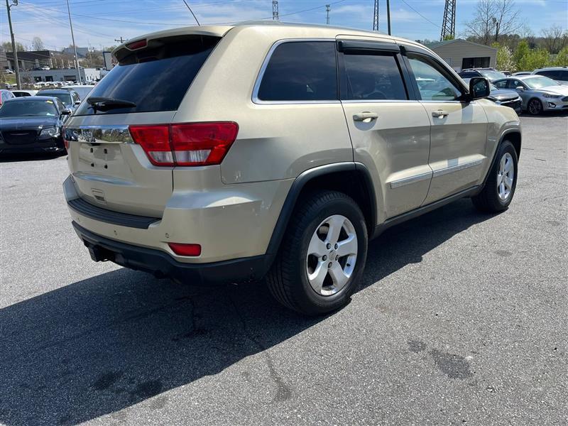 Jeep Grand Cherokee Laredo 4WD 2012