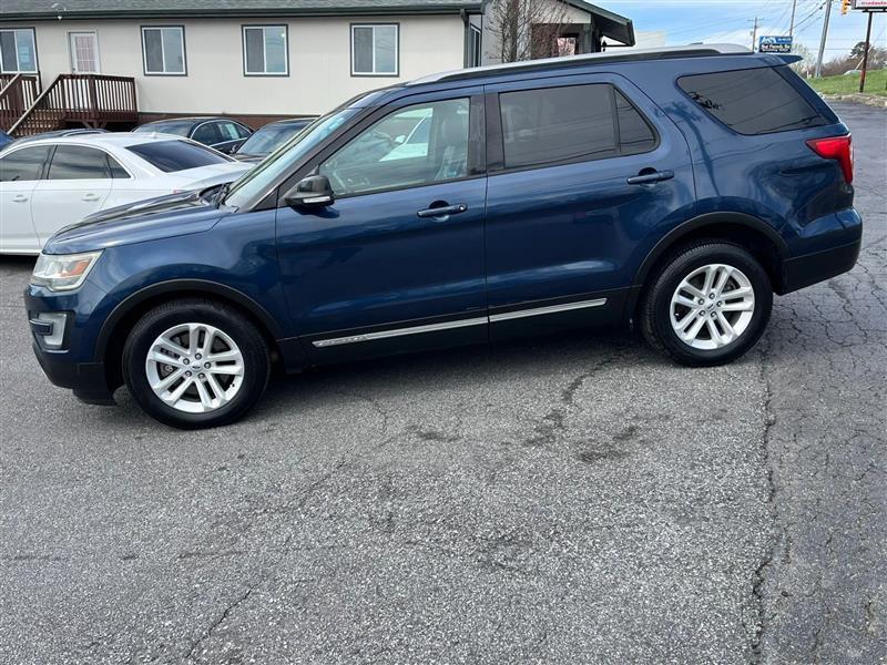 Ford Explorer XLT FWD 2017