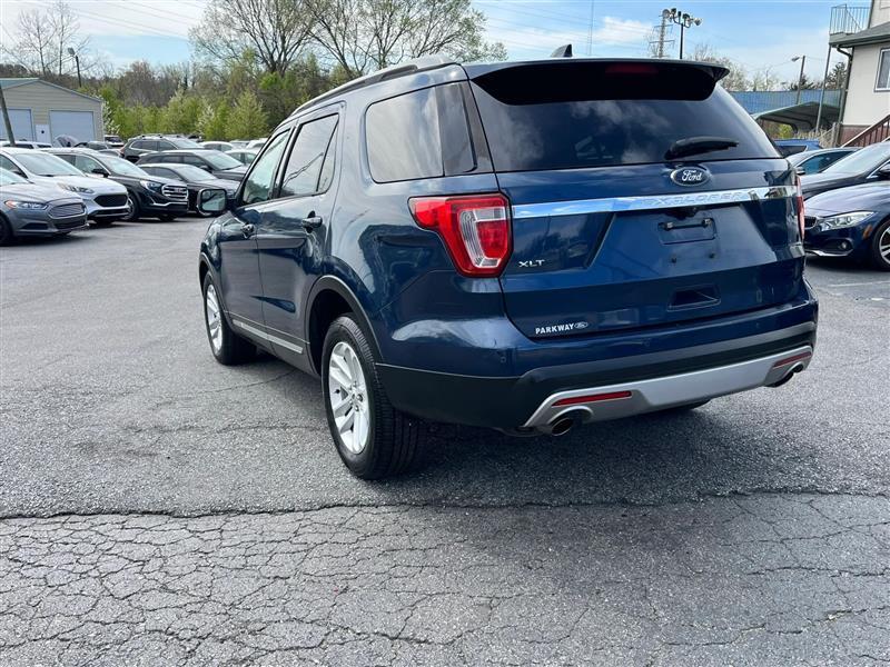 Ford Explorer XLT FWD 2017