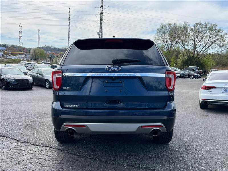 Ford Explorer XLT FWD 2017