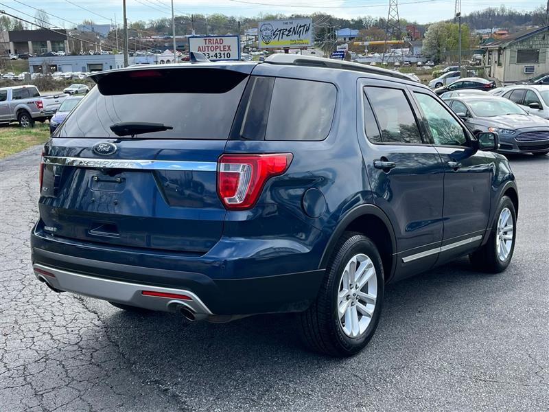 Ford Explorer XLT FWD 2017