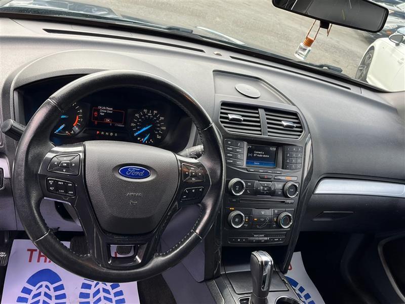 Ford Explorer XLT FWD 2017