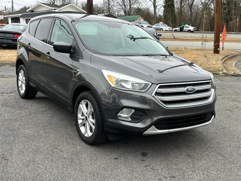 Ford Escape SE FWD 2017