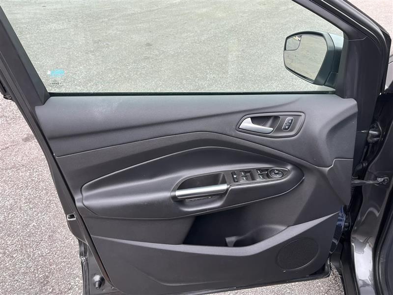 Ford Escape SE FWD 2017