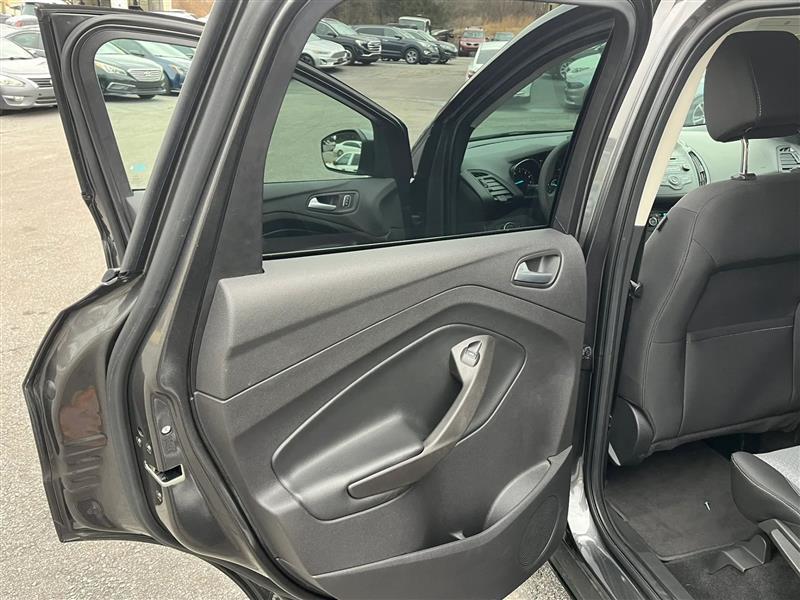 Ford Escape SE FWD 2017