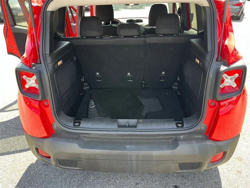 Jeep Renegade Latitude FWD 2015