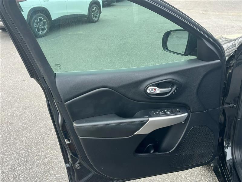 Jeep Cherokee Overland 4WD 2016