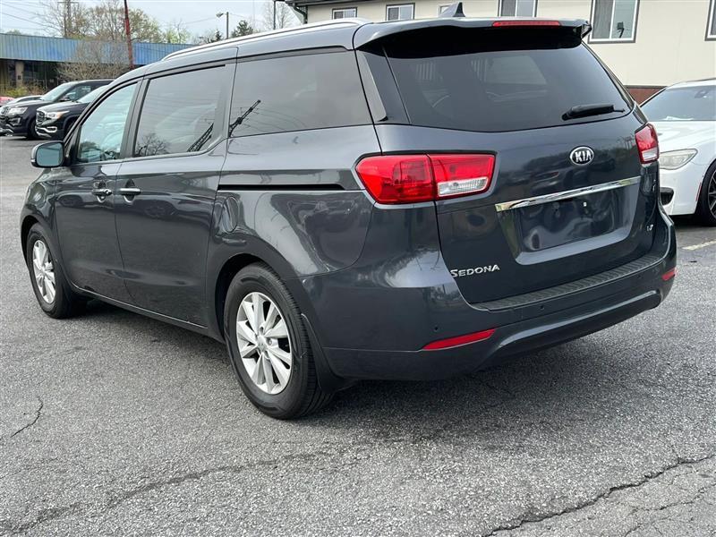 Kia Sedona LX 2016