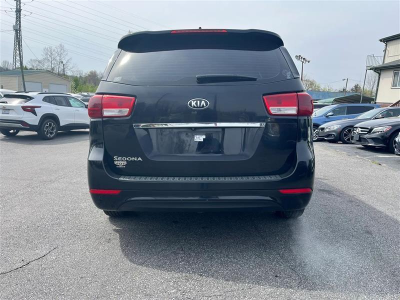 Kia Sedona L 2016