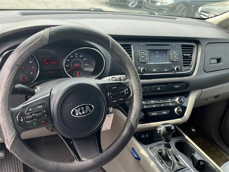 Kia Sedona L 2016