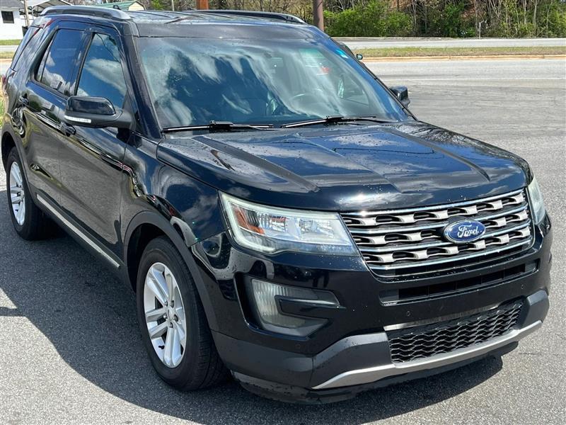 Ford Explorer XLT FWD 2017