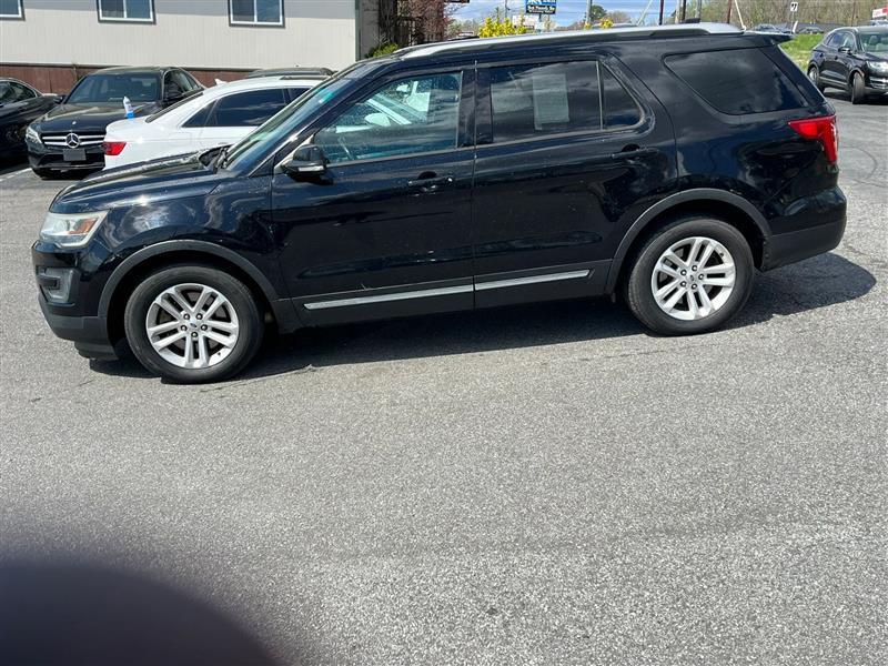 Ford Explorer XLT FWD 2017