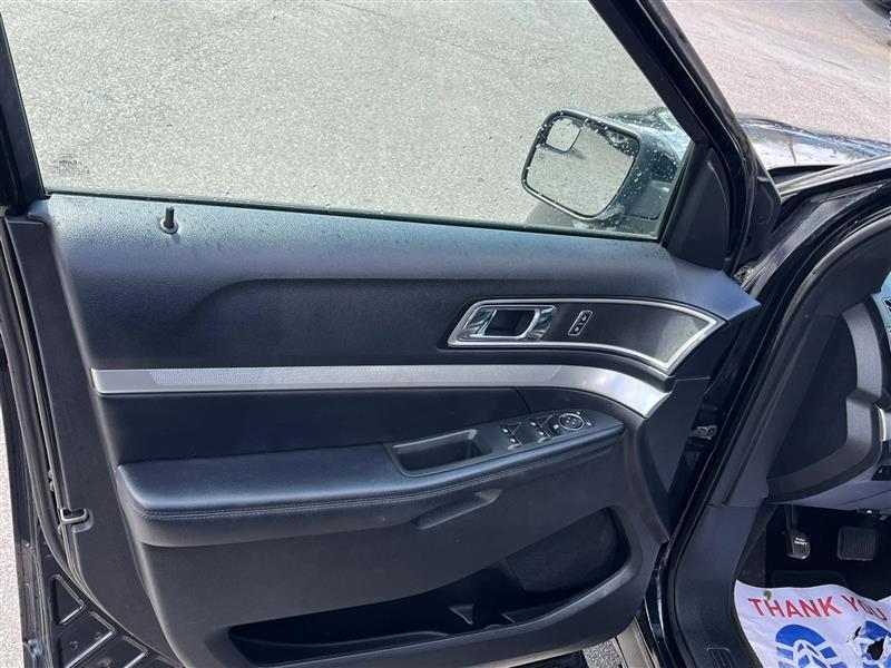 Ford Explorer XLT FWD 2017