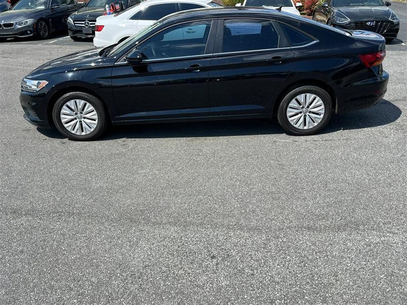 Volkswagen Jetta 1.4T S 8A 2019