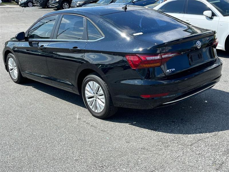 Volkswagen Jetta 1.4T S 8A 2019